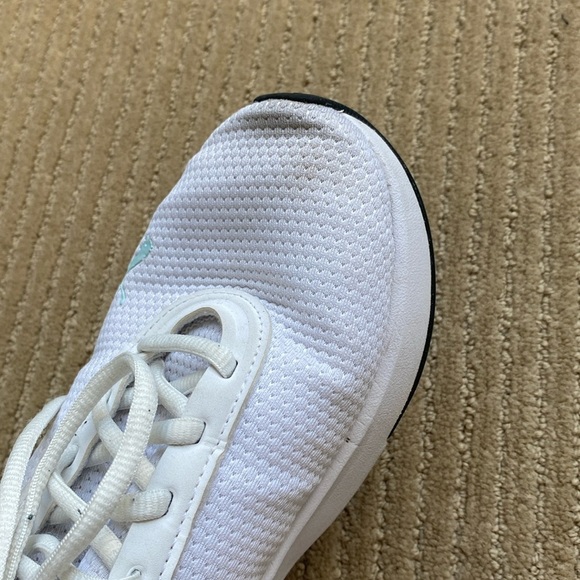 PUMA Sneakers, White, size 8 - Picture 11 of 16